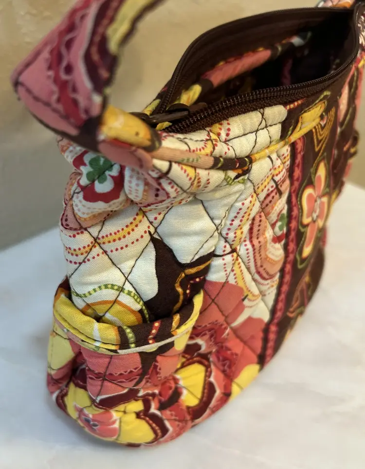 Vera Bradley Little Betsy Buttercup Pattern - Retired - 2010 Zipper Top