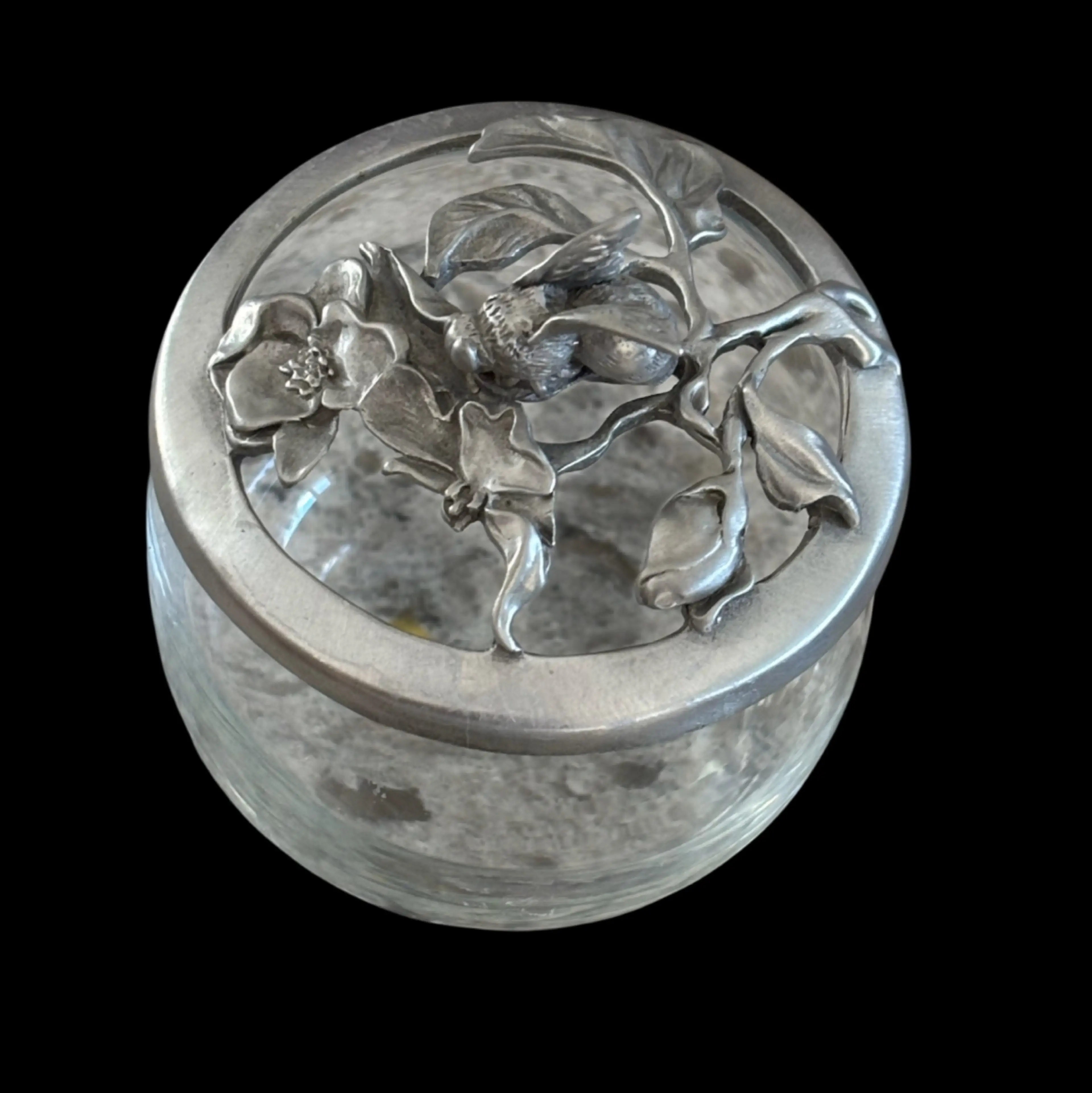 Image 2 of 7