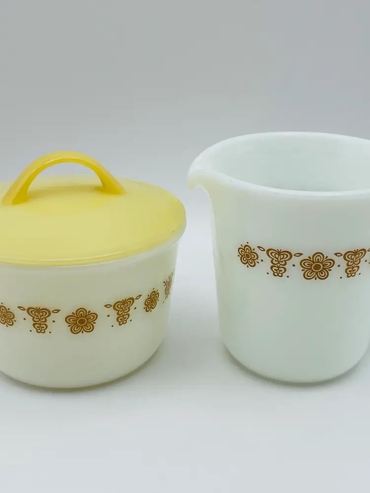 Vintage, Pyrex, Corning, NY USA, Gold “Butterfly” Pattern, Creamer & Covered Sugar Bowl. Nice Condition!