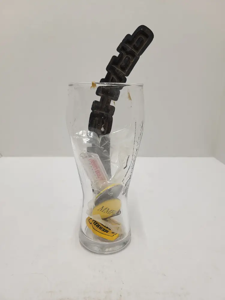 budweiser glass plus extras