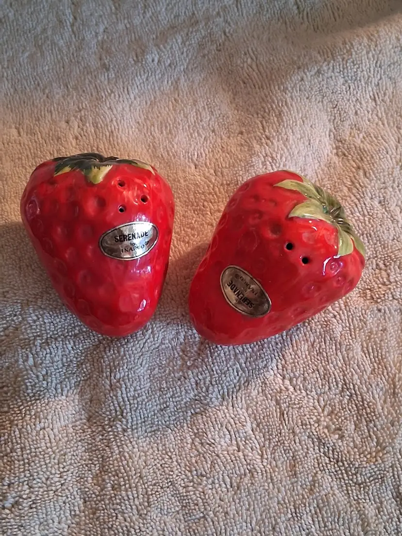 Vintage SERENADE By Napco Japan, Ceramic Strawberry Salt & Pepper Shaker Set