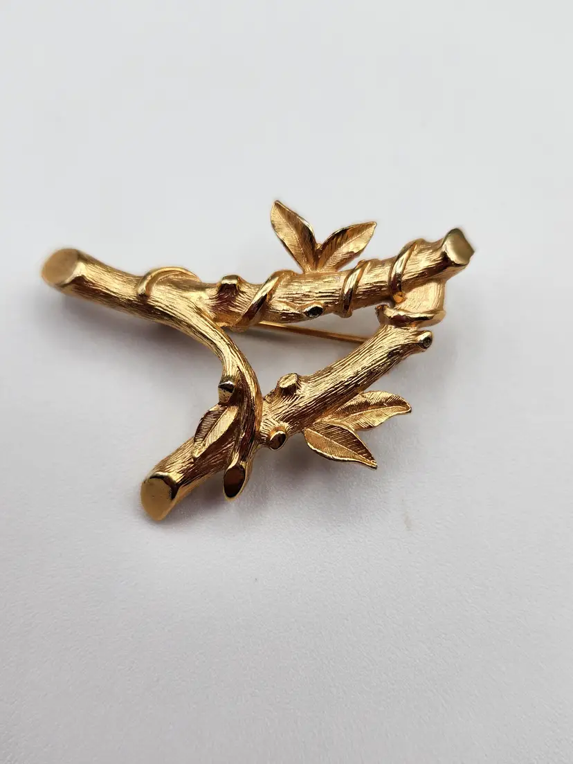 Sarah Coventry Branch Pin Brooch