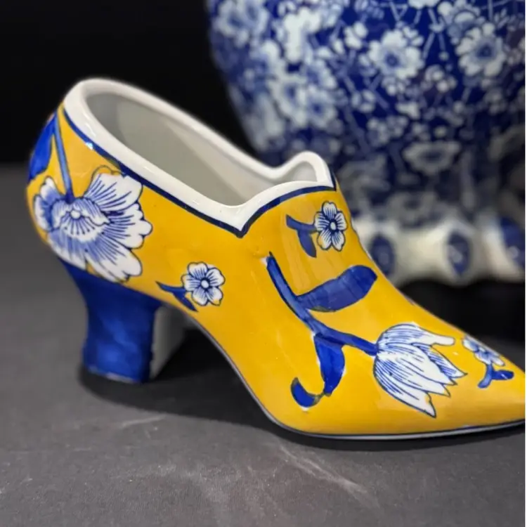 Who Said Blue And Yellow?