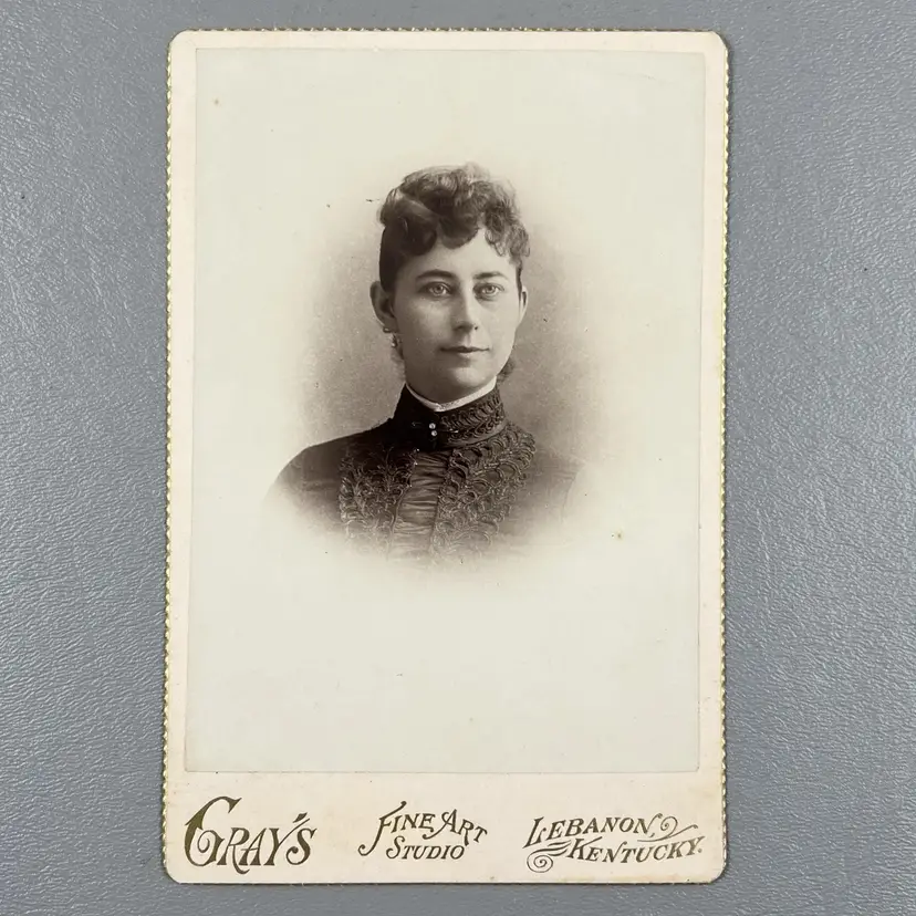 Antique Cabinet Card Photo Portrait Woman Lebanon Kentucky Gray's Victorian