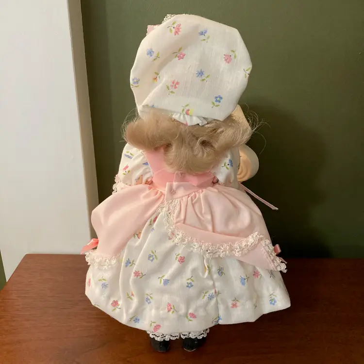 Vintage 80s Effanbee 11" Little Bo Peep #1177 (198x) w/Original Box EUC