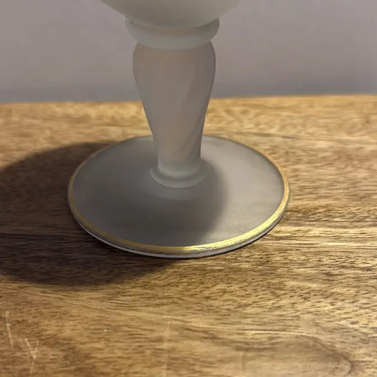 Frosted Satin VTG Bud Vase With Floral Design Wonderful Condition