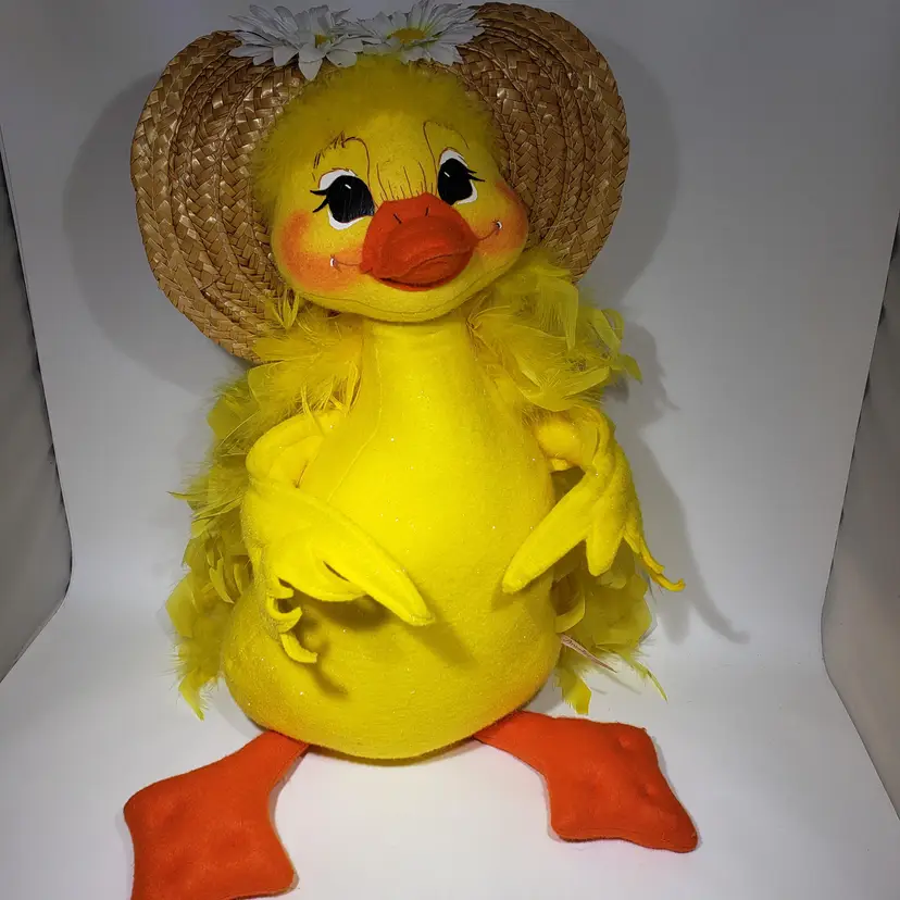 Vintage 2006 Annalee 18" Yellow Duck Feathers Spring Straw Hat Poseable Mobilitee