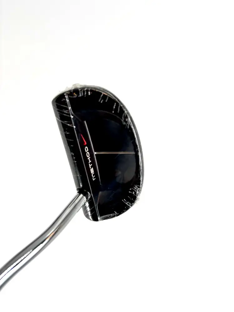 NIKE Method Matter M4-12 NEW IN PASTIC