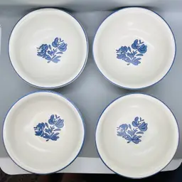 vintage Set of 4 Pfaltzgraff Yorktowne 6" Stoneware Soup/Cereal Bowls