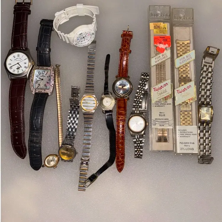 Vintage Watches Parts Salvage Lot Timex,Fossil,Wrangler, Beverly Hill & More