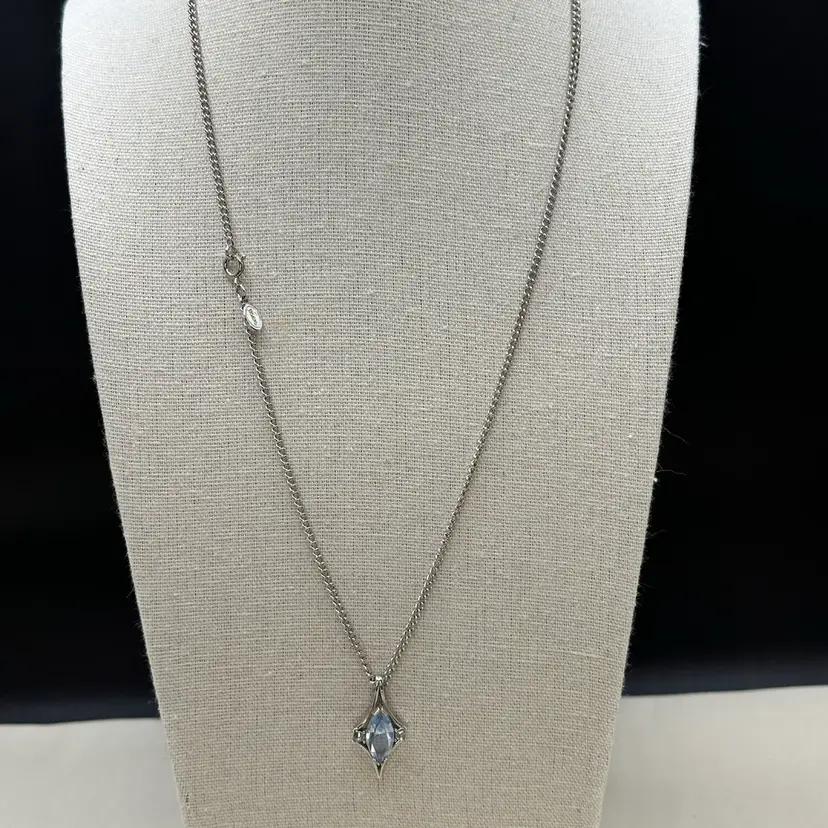 A099 - Avon Light Blue Stone Necklace
