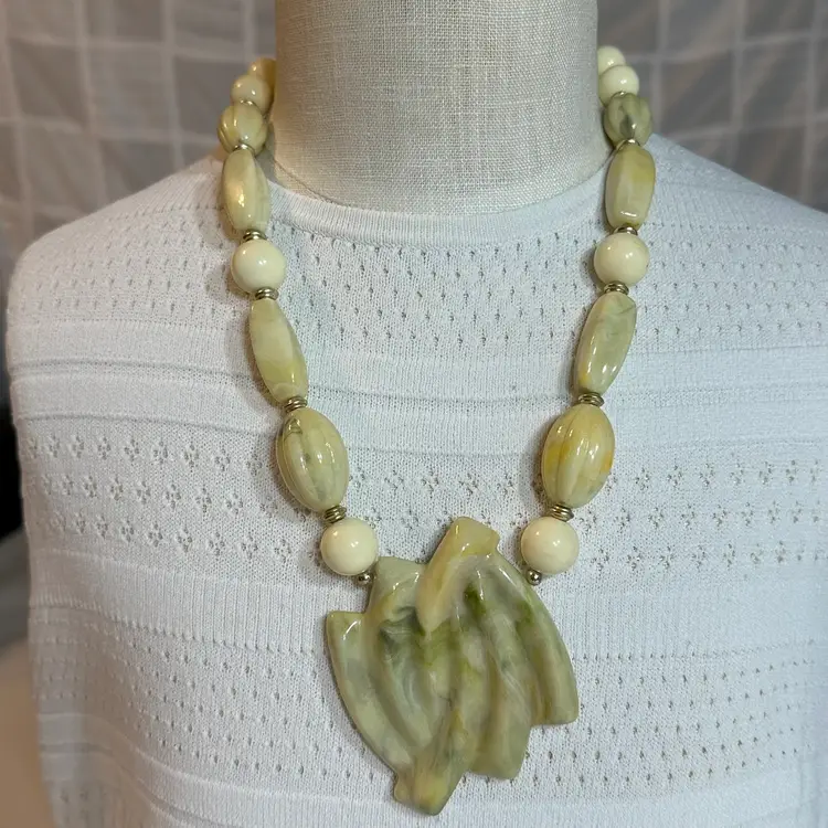 Vintage Yellow And Free Marbled Acrylic Beaded Necklace With Large Abstract Pendant Necklace