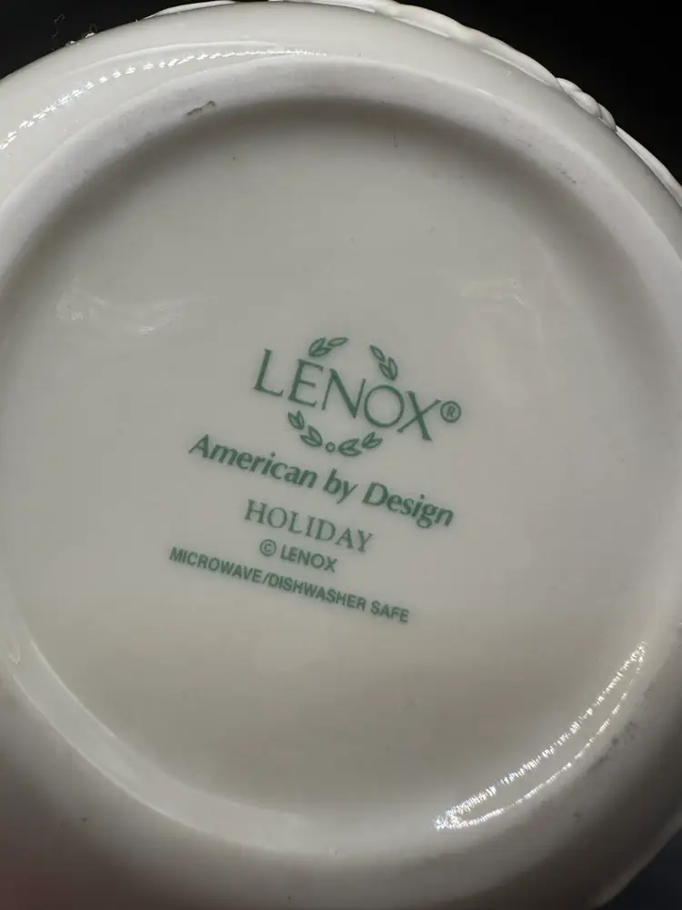 LENOX CHRISTMAS CARVED DIP BOWL & SPOON WHITE CERAMIC GREEN TRIM HOLLY NEW