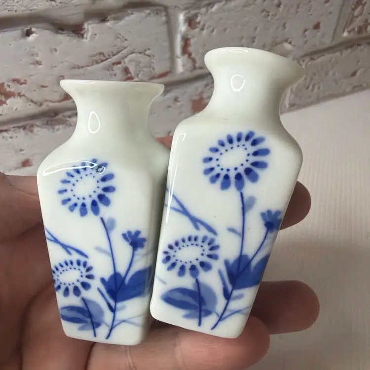 Vintage Mini Delft Blue Flower Mini Vase China And Mini Shoes With land Or Windmill