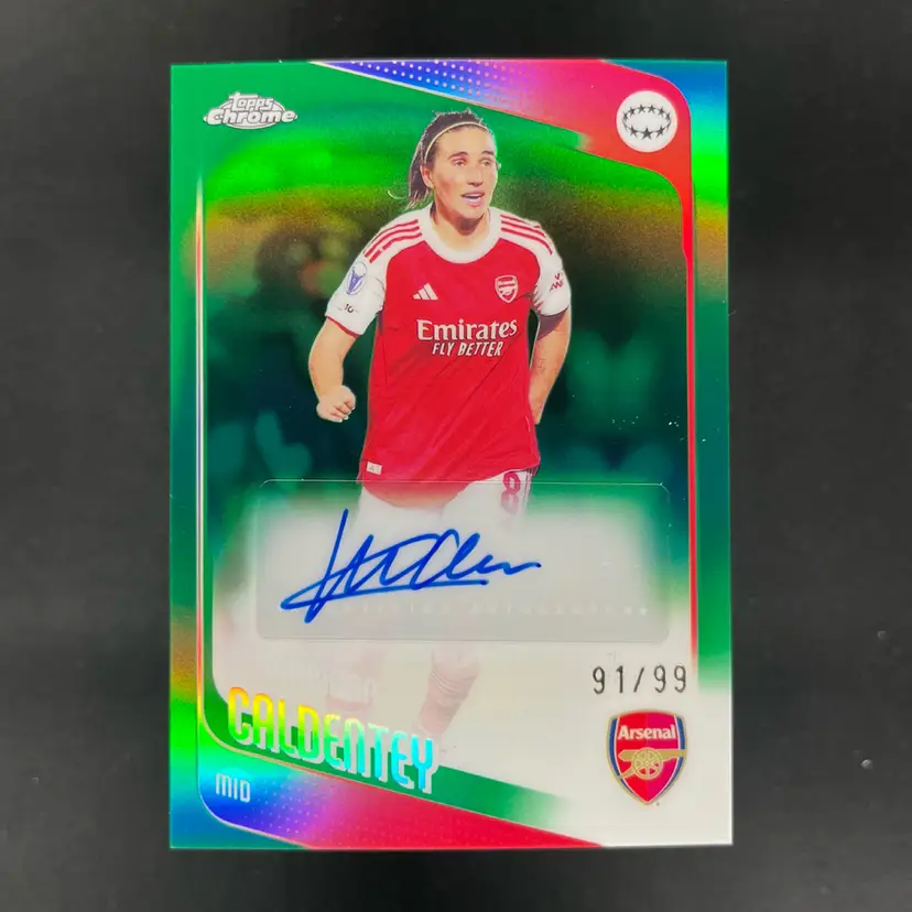 Mariona Caldentey 2025/26 Topps Chrome UWCL Autograph Green /99 Arsenal Soccer Card