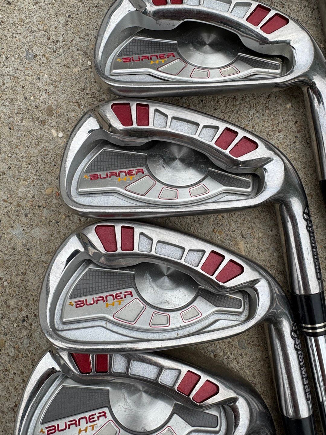 TaylorMade Burner HT Iron Set 5-PW RH Stiff Flex Winn Dri