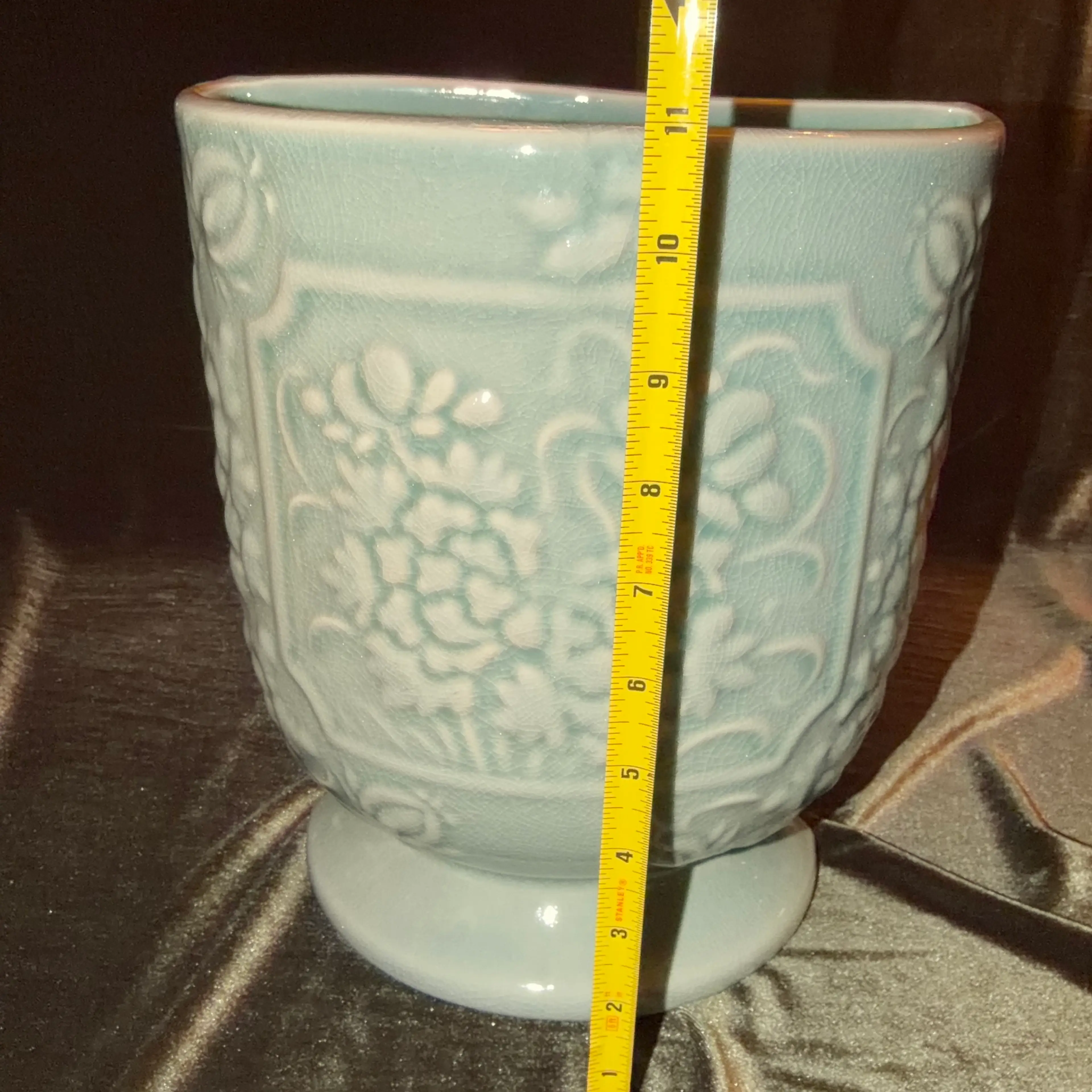 Image 2 of 8