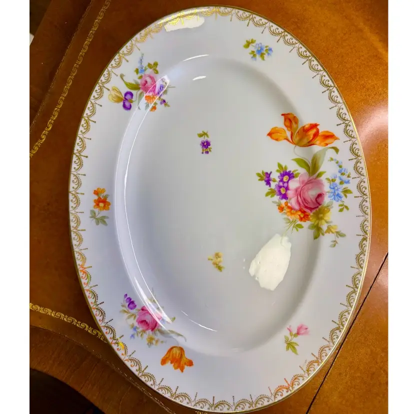Vintage 14” w 11” w Rosenthal Continental porcelain oval serving platter w/gold filigree rim