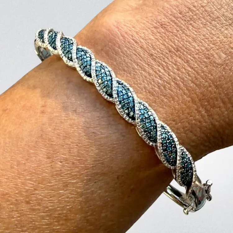 Sterling Silver 1ctw Treated Blue & White Diamond Bangle Bracelet  7 ¼", 16.9g
