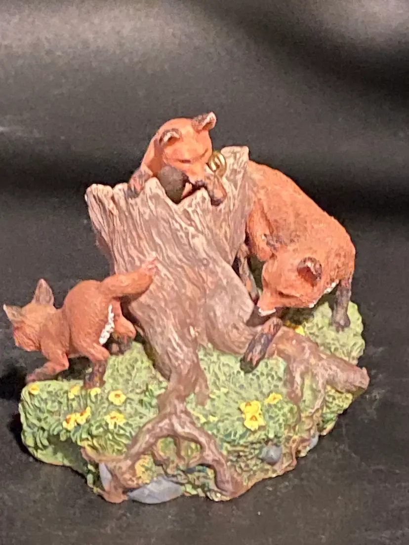 Fox & Two Pups - I, 2.5" Tall x 3" Wide