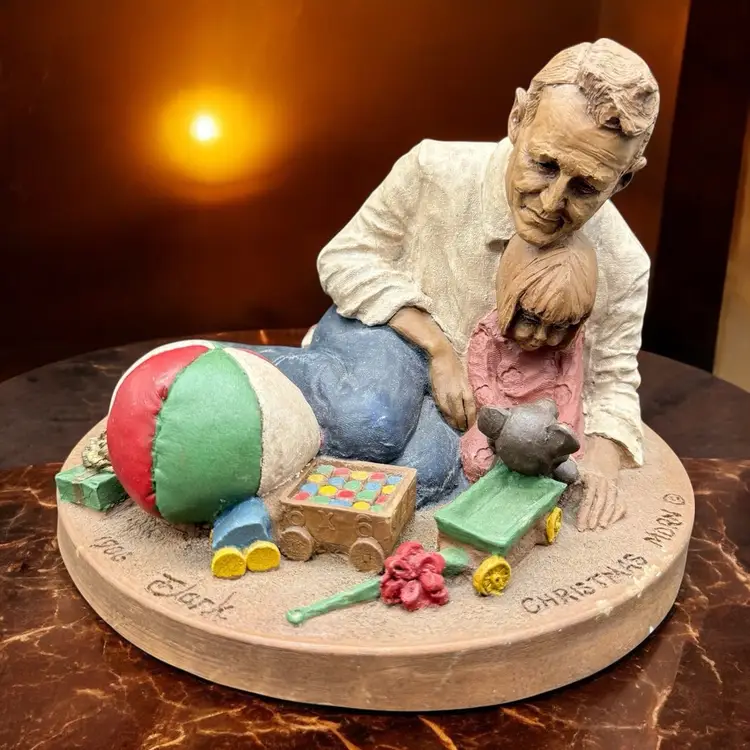 1988 Vintage Tom Clark Christmas Morn Sculpture Cairn Studio Signed #86 Retired