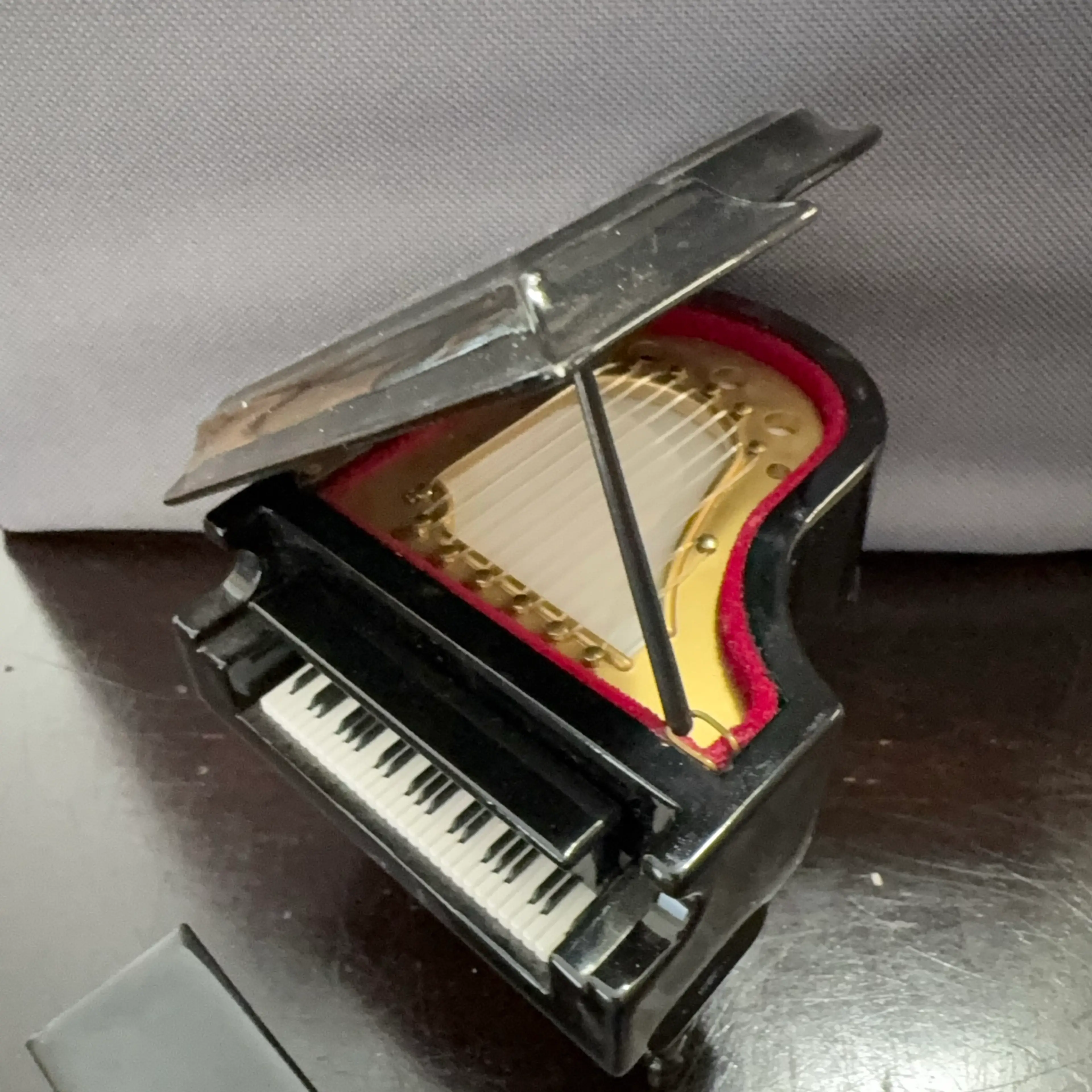 Image 3 of 5