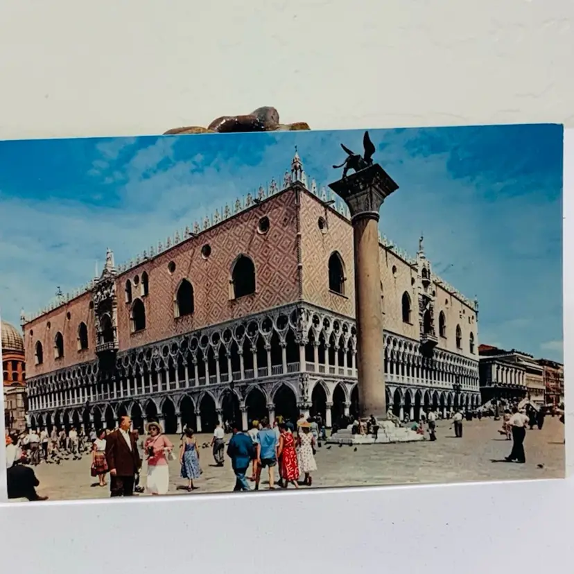 Vintage VENEZIA
Palazzo Ducale
Palais Ducal
Ducal Palace
Dogenpalast Postcard