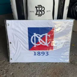 Newport Country Club Golf Pin Flag