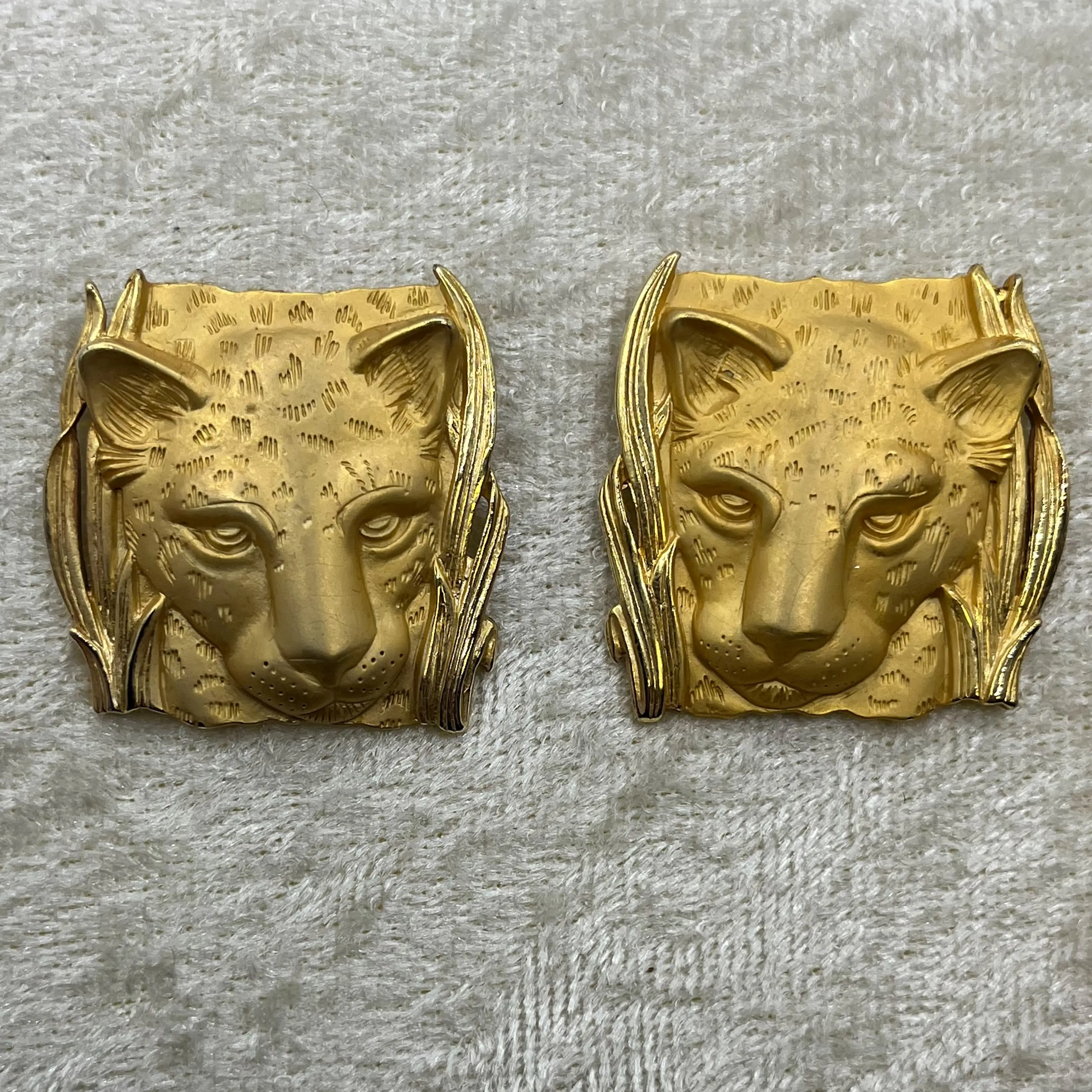Image 2 of 5