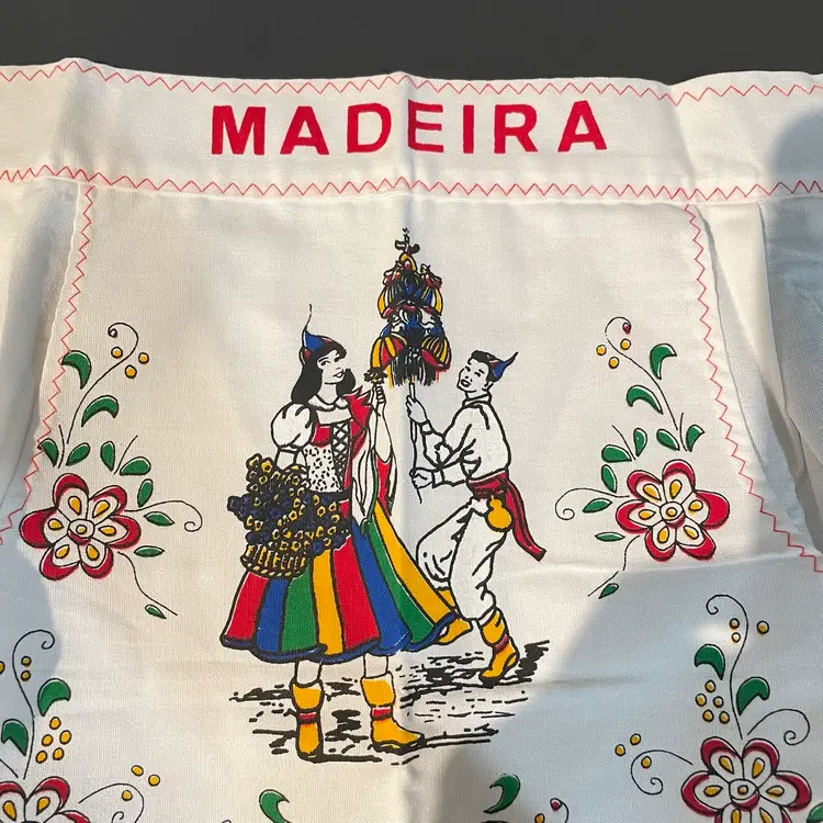 Small Vintage Apron - Portugal - Madeira - Couple Dancing