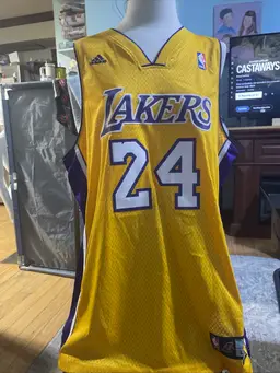 Kobe Bryant #24 Lakers Jersey Adidas Jersey Size L NBA Authentics Gold Purple