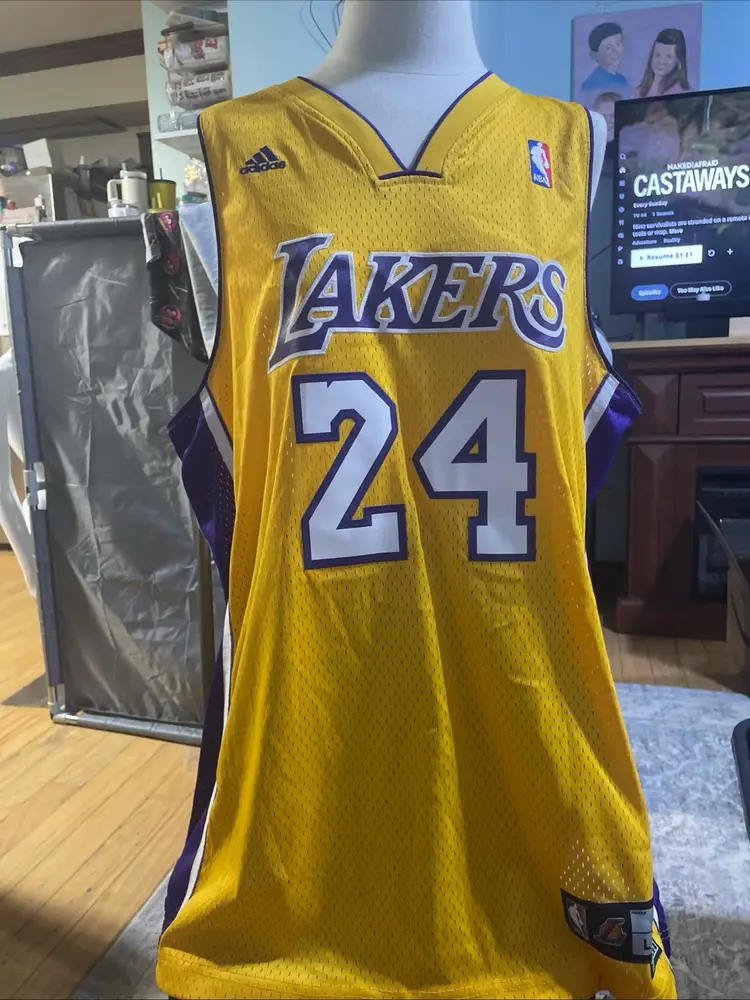 Kobe Bryant #24 Lakers Jersey Adidas Jersey Size L NBA Authentics Gold Purple