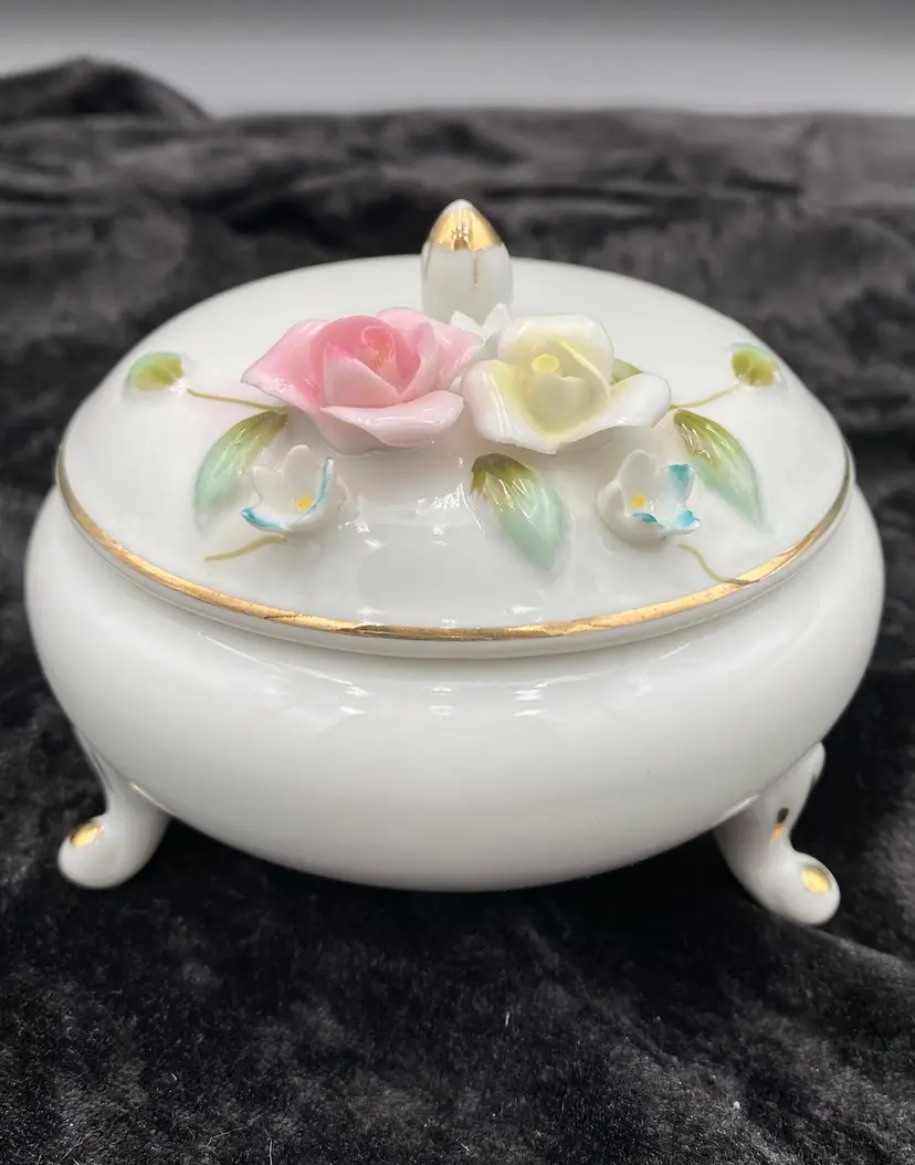 Vintage Karen Carson Creations Porcelain Powder Jar or Trinket Box, Roses, EUC