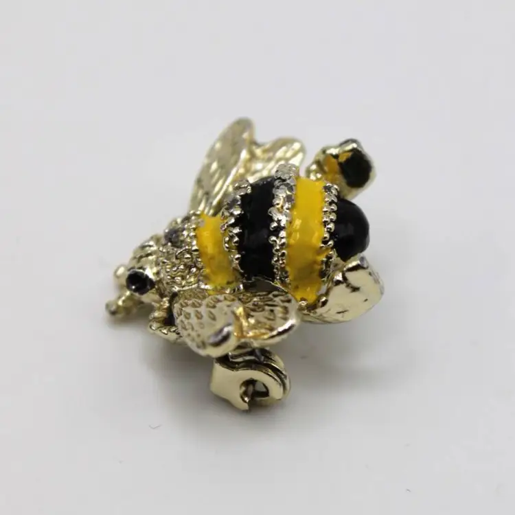 Vintage Gerry's Small Bumble Bee Pin