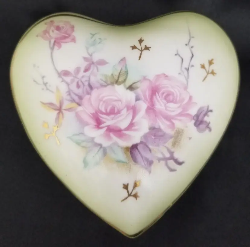 #40 Vintage Lefton Porcelain Rose Heart Trinket Box