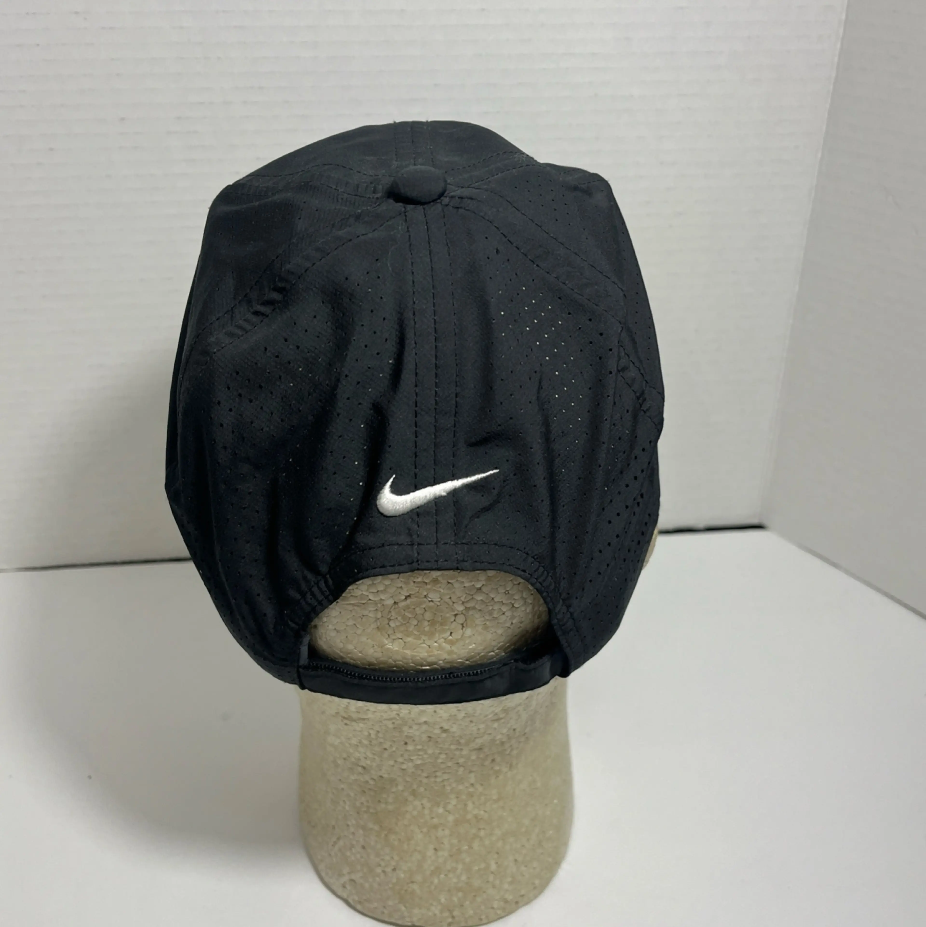 Image 4 of 6