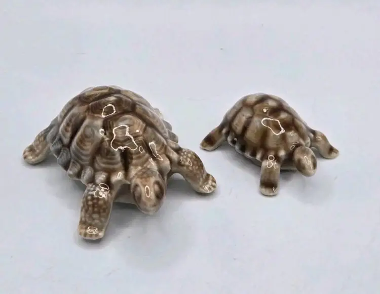 1970s Wade Porcelain Mom/Baby Brown Hues Turtle Figurines • England • EUC