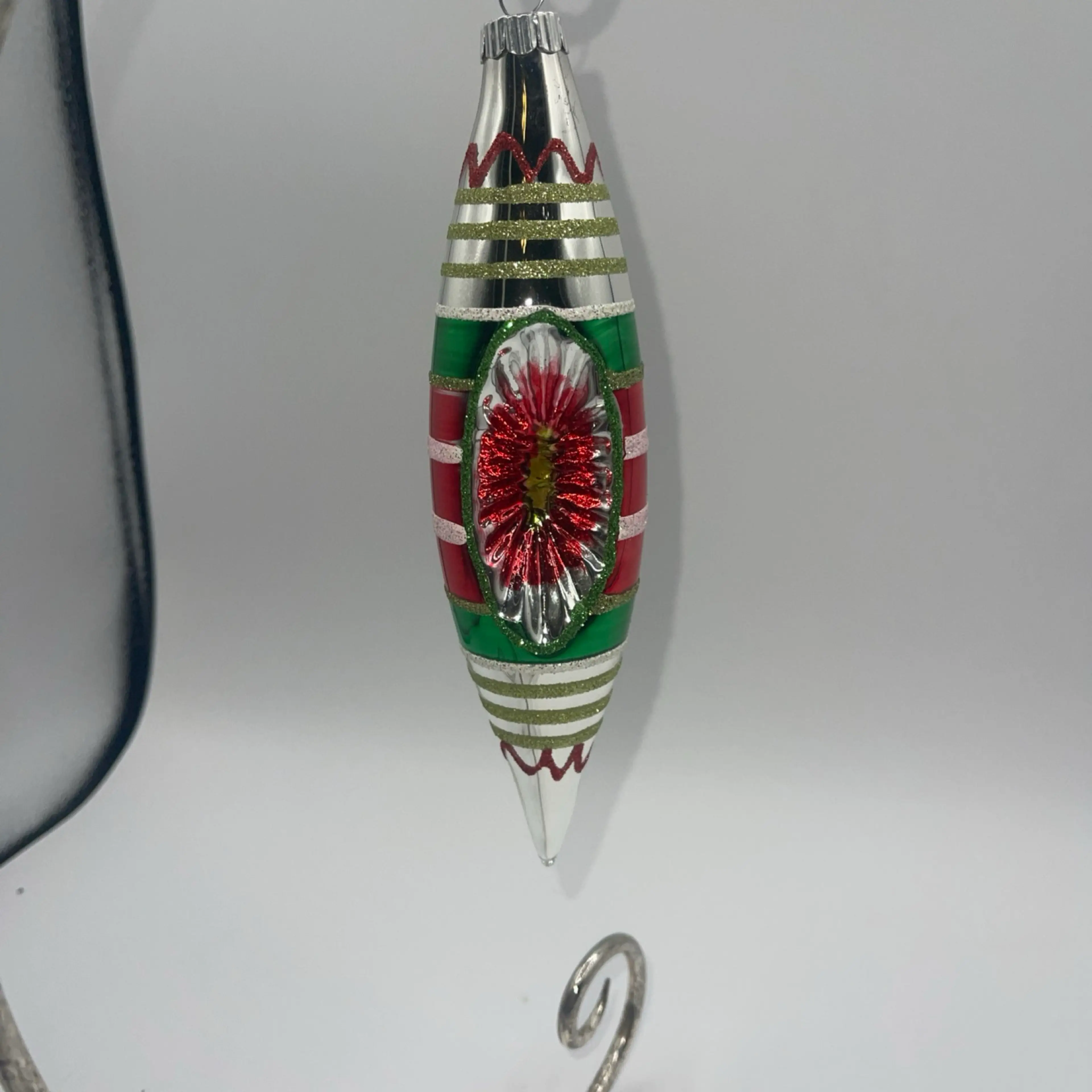 Image 2 of 8