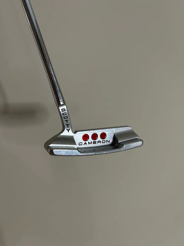 Titleist Scotty Cameron Studio Select Newport 2.5, 34in Right Handed