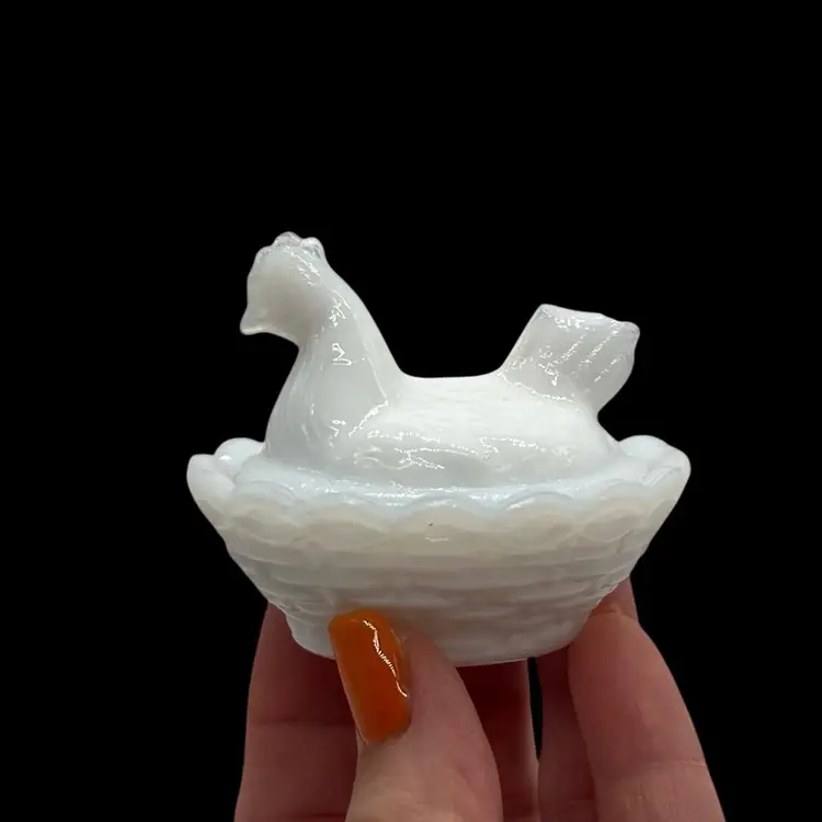 Vtg. Westmoreland Hen on Nest Rooster Chicken White Milk Glass 2” **read