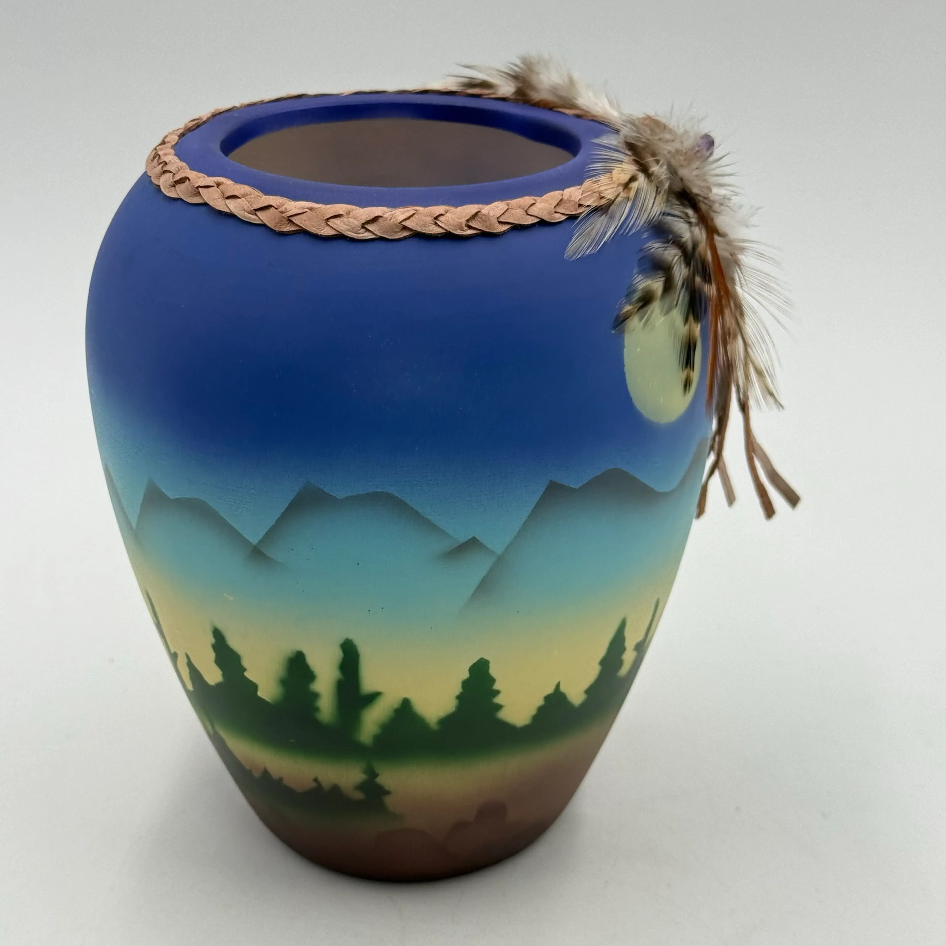 Image 4 of 18