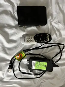 DIRECTV Genie Mini C51-700 Receiver RC73 Remote PI21R2-16 Power Inserter Tested