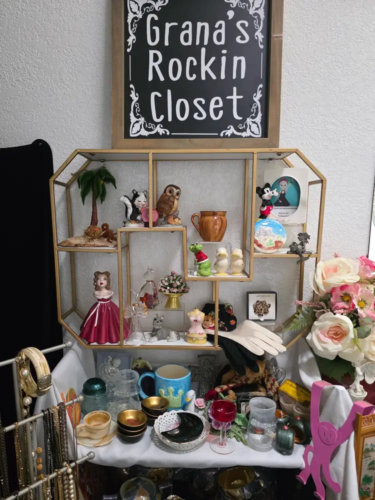 Come see what's in Granna's Closet today