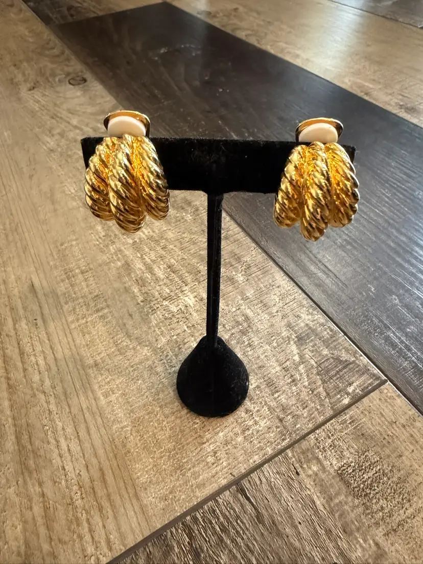 Vintage KJL Gold Toned Earrings