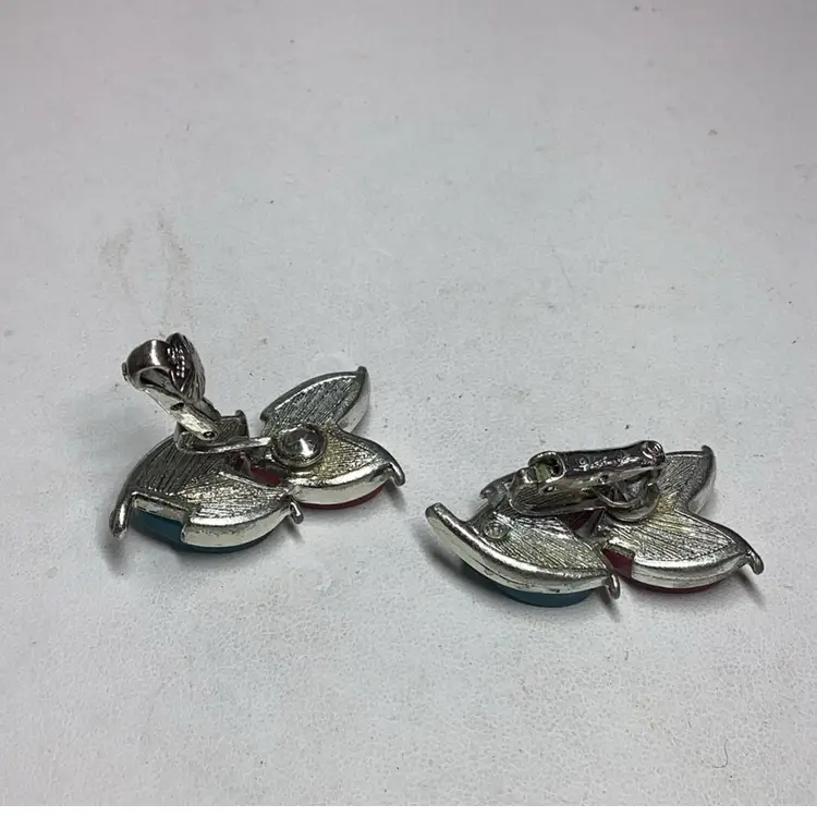 Coro Pink & Tourquise Heart shaped Clipon Earrings