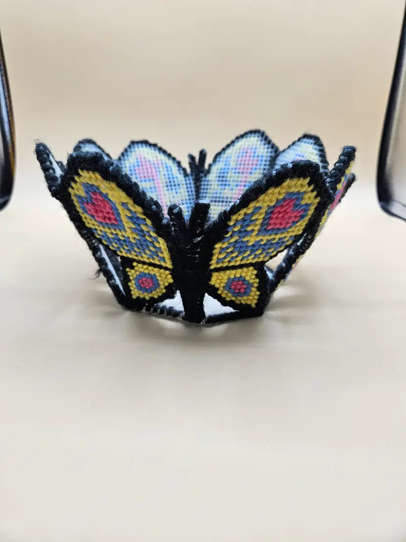 Plastic Canvas 4.25"H Yellow Butterfly w/Pink Hearts Basket