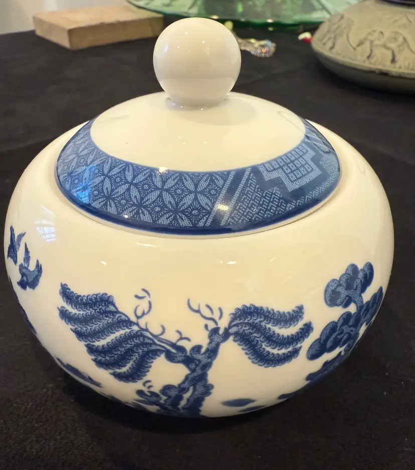 Royal Doulton Old Willow Majestic Sugar Bowl With Lid