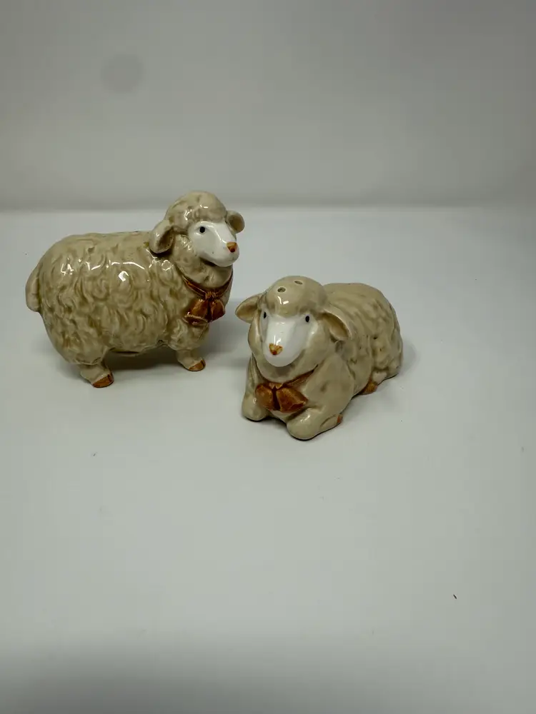 Vintage Otagiri Ceramic Sheep Salt and Pepper shakers