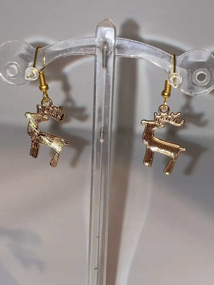 2 Day Sale! 🎉🎄🎉 Reindeer Earrings! 1 1/2” drop. Gold Tone Hardware. Made By Me! 🎄🌲🎄