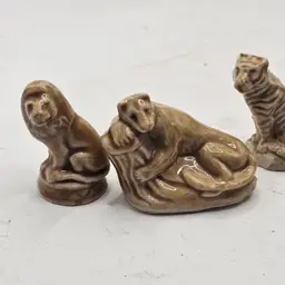 Wade Whimsies big cats tiger panther lion lot of 3 miniature